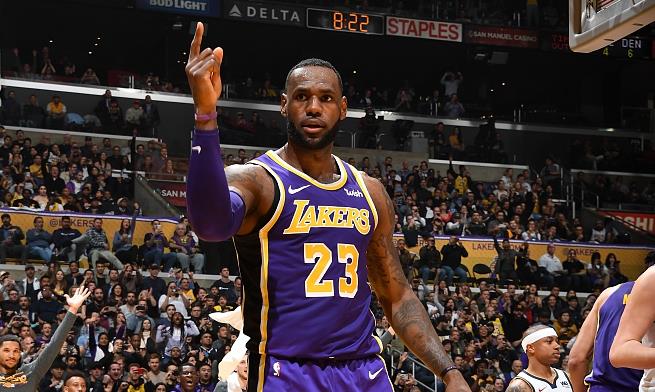 助年轻球员 助年轻球员